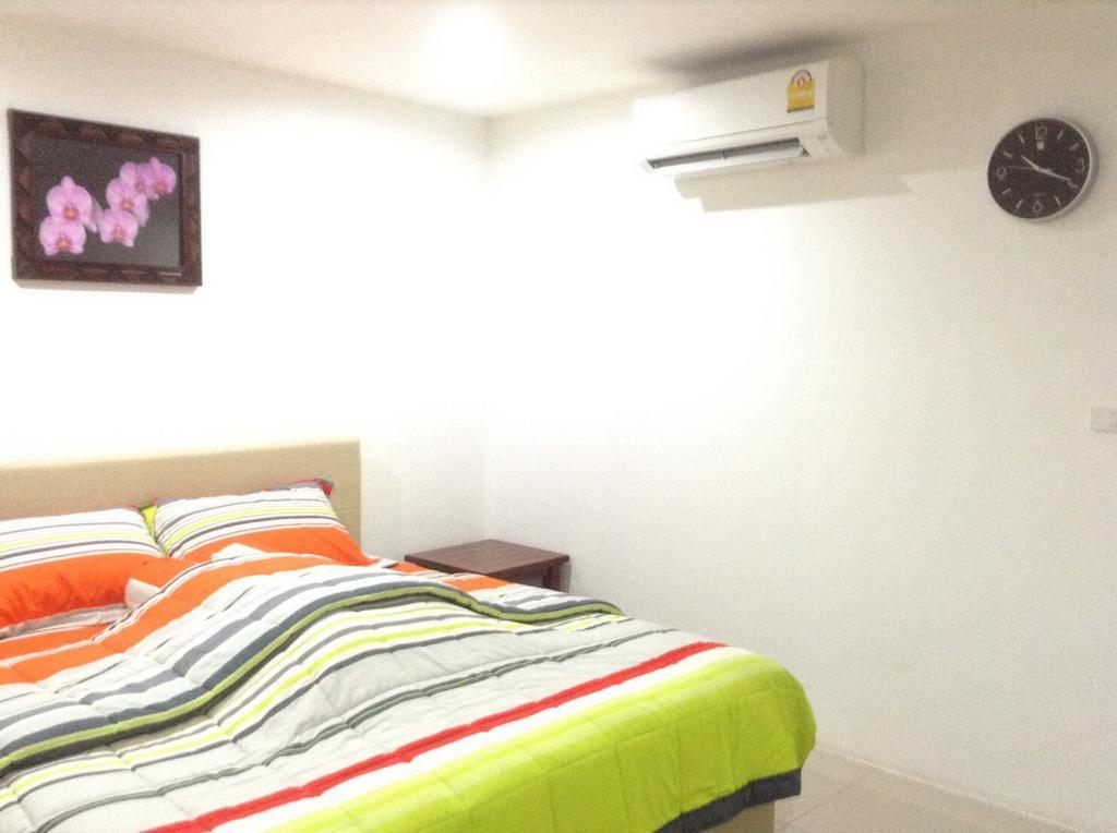 The Bread Basket Hotel Kamala Beach Exterior photo