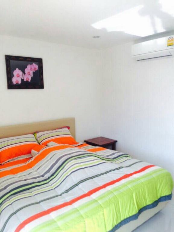 The Bread Basket Hotel Kamala Beach Exterior photo